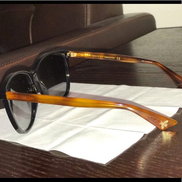 Gucci Sunglasses Authentic - Picture 5 of 8